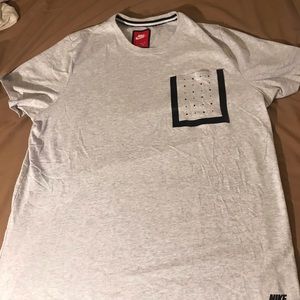 Nike Tech Pocket T-Shirt - Grey Heather XL